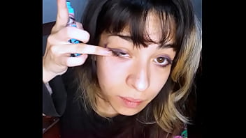 Bonneyuwu 10 34 maquillandome en mi cuarto