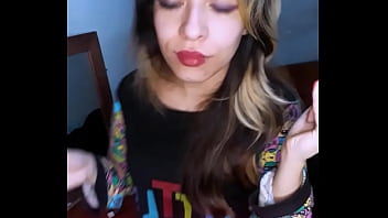 Bonneyuwu 10 34 maquillandome en mi cuarto