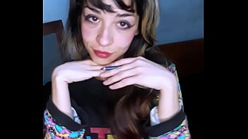 Bonneyuwu 10 34 maquillandome en mi cuarto