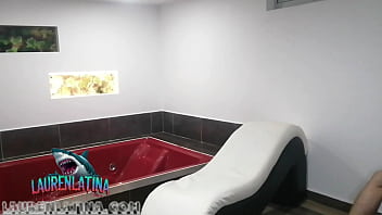 Mi mejor amiga me da dinero por follarme un extranjero sin condon en medellin colombia