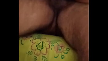 Gostosa sentando bem