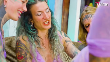 Lesbian orgy – anal & squirt – tattooed girls fucking each other’s holes and licking pussy – atm gapes squirting