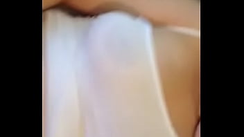 Casal fudendo branquinha safadinha