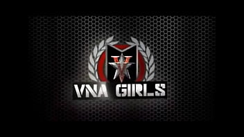 Teasing goddess sara jay shakes that perfect ass inside her pool