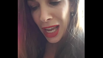 Episode 2 6 "karaoké Jouissif Avec Mon Micro" De La Mini Saison Milf Salope thumbnail