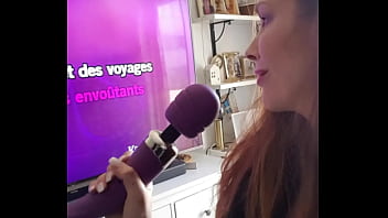 Episode 2 6 "karaoké jouissif avec mon micro" de la mini saison milf salope