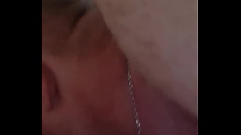 Сучка кончает