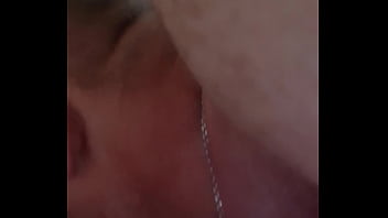 Сучка кончает