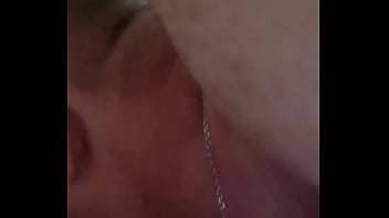 Сучка кончает