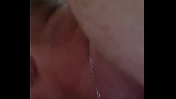 Сучка кончает