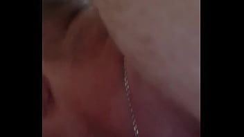 Сучка кончает