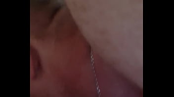 Сучка кончает