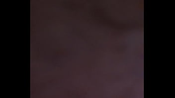 Сучка кончает