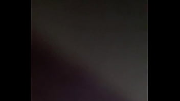 Сучка кончает