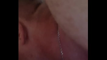 Сучка кончает