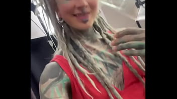 How do you like my red dress ️what’s your go to outfit for feeling confident #reddress #feel #confidenceinred