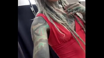 How do you like my red dress ️what’s your go to outfit for feeling confident #reddress #feel #confidenceinred