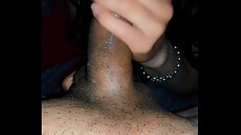 Soy la mejor mamadora de guebo del mundo quieres que te saque tu leche con mi boca