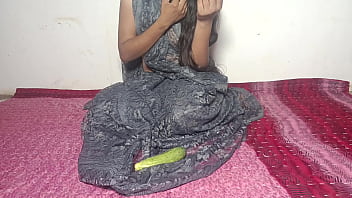 Your komal aunty fucked by big kheera