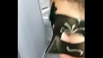 Chupándole la verga a mi novio hasta hacerlo venir