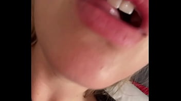 Show virtuel je me gode la chatte le cul je suce mes sein et mon gode