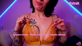 Petit extrait de ma nouvelle vidéo amateur elle arrive à 19h dans mon