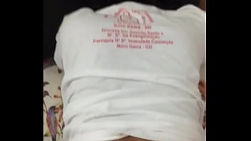 Comendo a rabuda de quatro