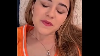 Leticia pedro fez video provocando homens com poblema na cabeça kkk