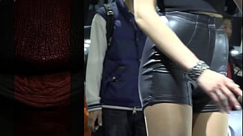 Dancing in hotpants002