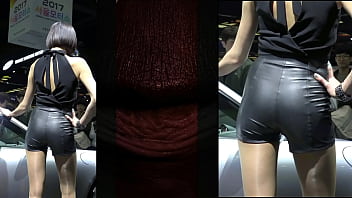 Dancing in hotpants002