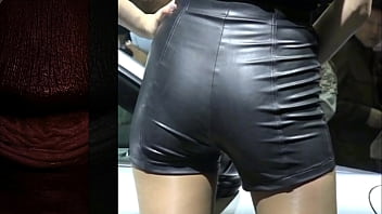 Dancing in hotpants002