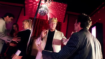 Lord macbeth is hungry for pussy