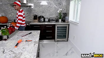 Evelin stone gets a treat