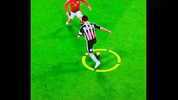 Novinho empurra tudo em brutamontes e ele fica todo aberto e fudido