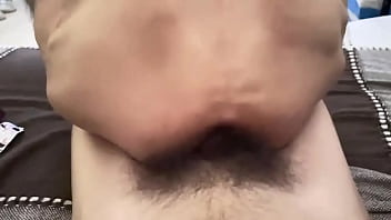 Cavalgando de costa no maridão