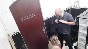 A lesbian agreed to suck and fuck for money in the coffee shop bathroom