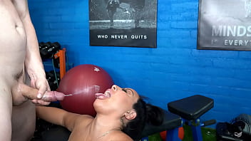 Huge ass latina fucking big cock dude at the gym