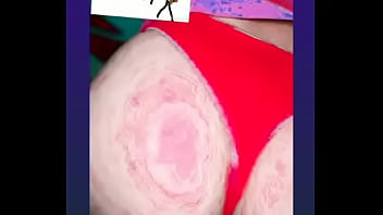 Colegiala dando lo mejor de sí