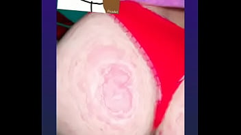 Colegiala dando lo mejor de sí