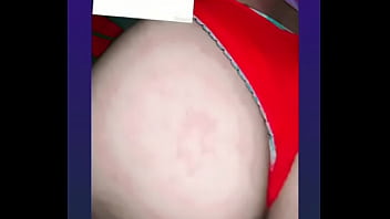 Colegiala dando lo mejor de sí