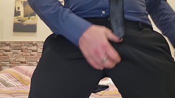 Ansimo E Gemo Di Piacere Per Te Ragazzo Italiano Sexy Con Vestito Elegante Sega Con Sborrata Fortissima E Un Cazzo Enorme thumbnail