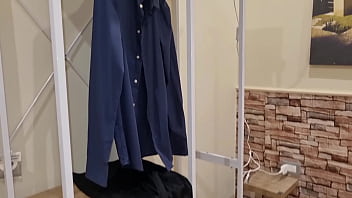 Ansimo e gemo di piacere per te ragazzo italiano sexy con vestito elegante sega con sborrata fortissima e un cazzo enorme