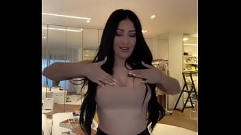 Simaria Gostosa Rebolando Shortinho thumbnail