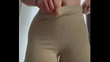 Enfilage de mon bas un peu compliqué