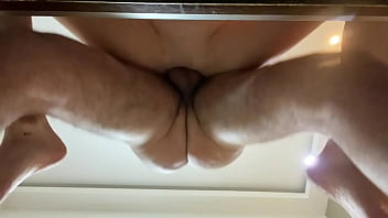 Modelo magrinha resolveu esperimentar a pica do brazuca então venha novinha