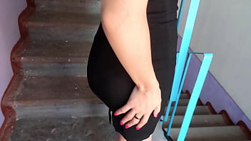 My neighbor wants sex fucked her doggy style on the driveway and cum in her mouth