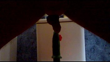 Tuga Com Vibrador No Cú thumbnail