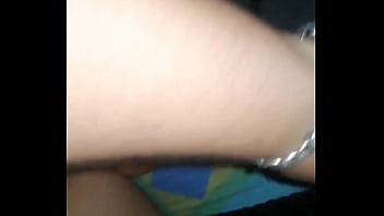 Encuentro a mi madrastra tomando una siesta y me follo y delicioso culo