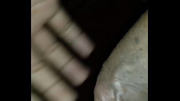 Estoy masajeandome la verga y necesito inspiración