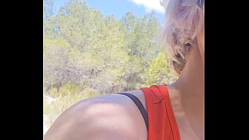 A la recherche d un inconnu pour me baiser dans les bois